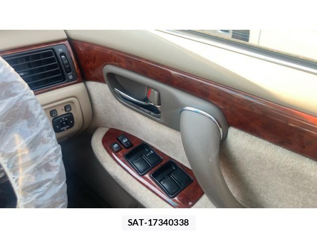 Toyota CROWN SEDAN 2001-05 8073370-19
