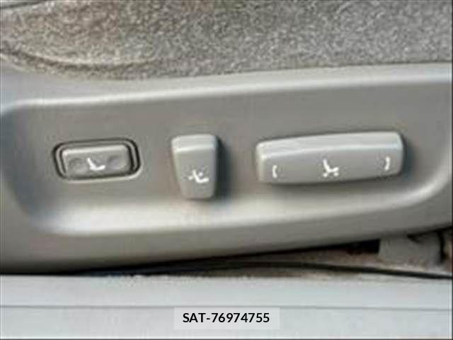 Toyota CROWN SEDAN 2003-06 8073366-13