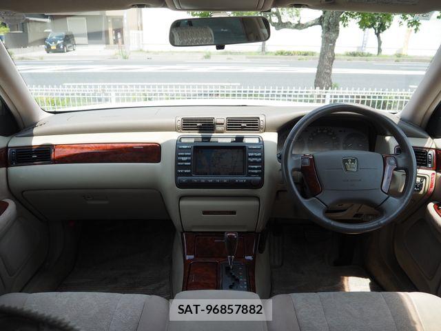 Toyota CROWN SEDAN 2002-03 8073364-13