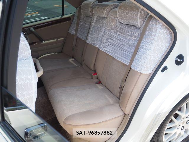 Toyota CROWN SEDAN 2002-03 8073364-21