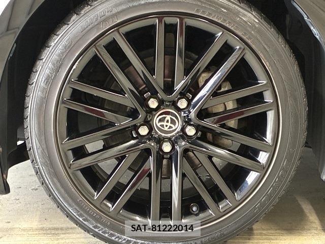 Toyota CROWN SEDAN 2017-02 8073362-20