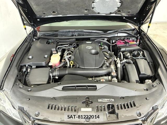 Toyota CROWN SEDAN 2017-02 8073362-26