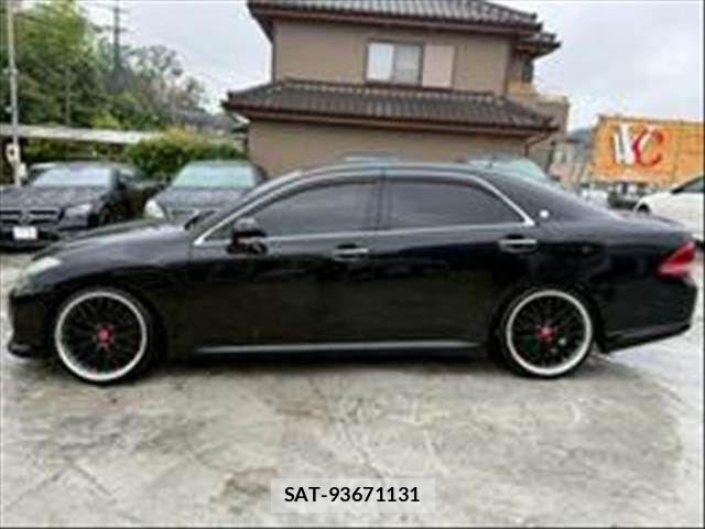 Toyota CROWN SEDAN 2009-08 8098642-4