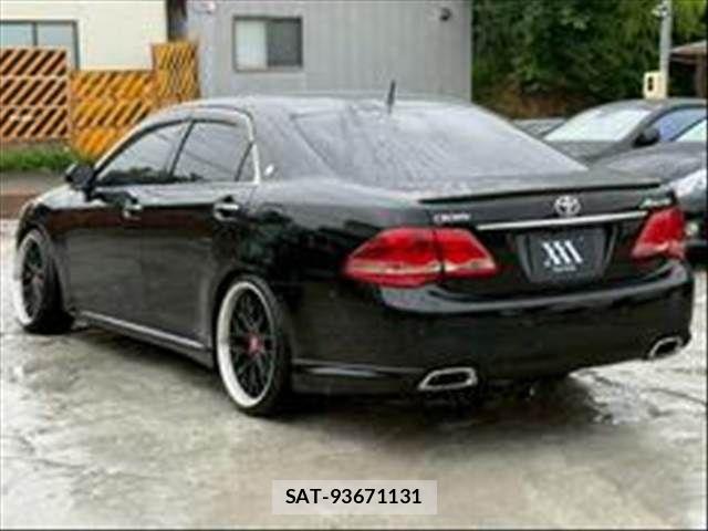 Toyota CROWN SEDAN 2009-08 8098642-7