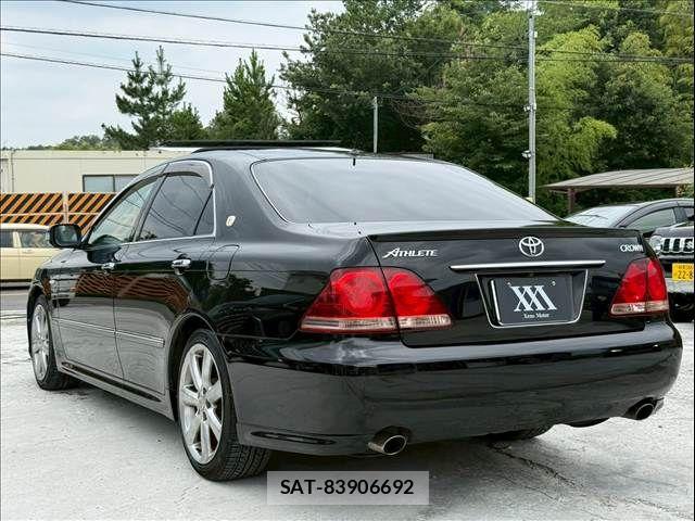 Toyota CROWN SEDAN 2007-09 8098647-4