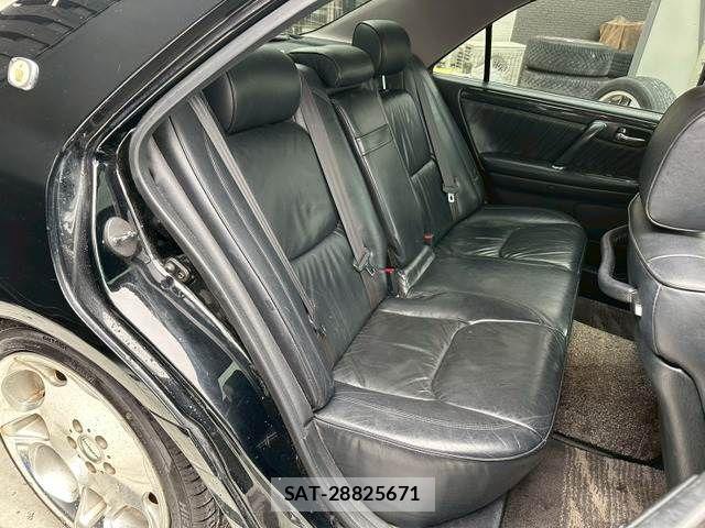 Toyota CROWN SEDAN 2002-11 8098645-11
