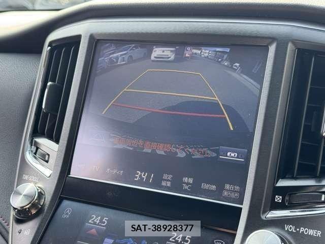 Toyota CROWN SEDAN 2016-11 8098638-15