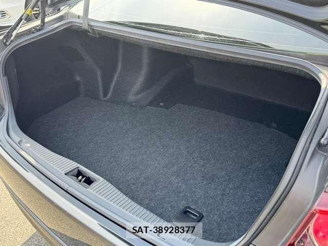 Toyota CROWN SEDAN 2016-11 8098638-7