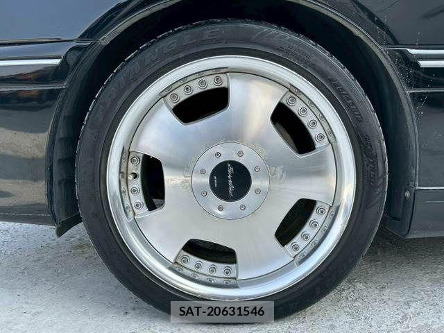 Toyota CROWN SEDAN 2003-08 8098643-17
