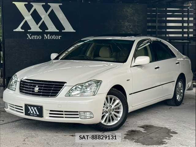 Toyota CROWN SEDAN 2005-06 8098649-0
