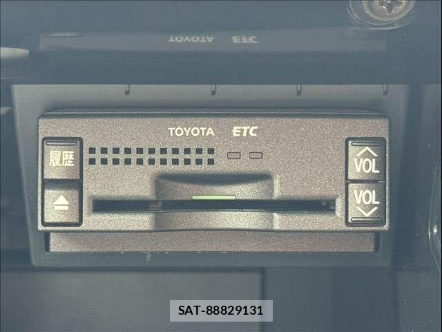 Toyota CROWN SEDAN 2005-06 8098649-15