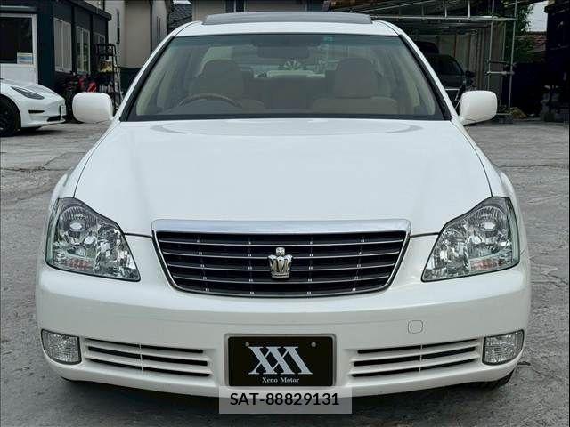 Toyota CROWN SEDAN 2005-06 8098649-1