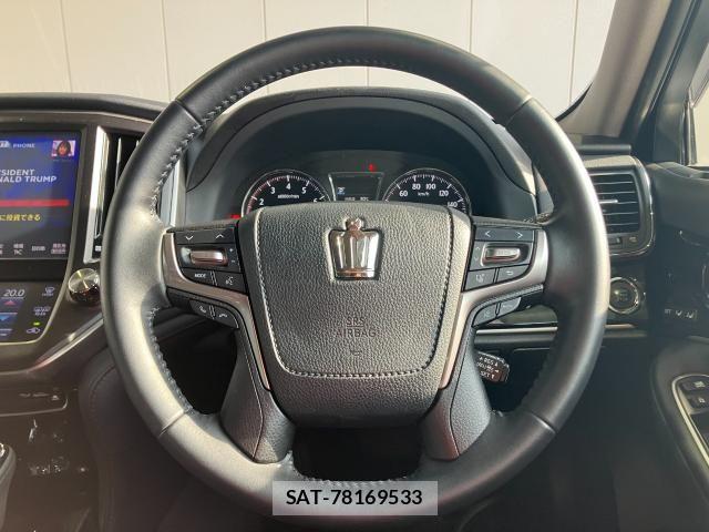 Toyota CROWN SEDAN 2017-12 8129499-9