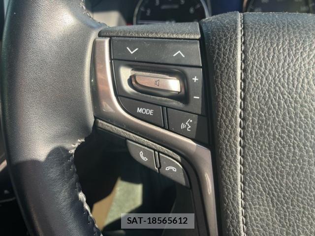 Toyota CROWN SEDAN 2017-10 8129500-14