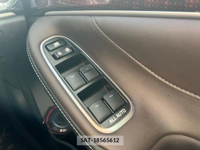 Toyota CROWN SEDAN 2017-10 8129500-16