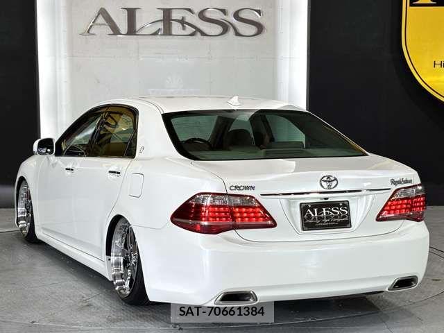 Toyota CROWN SEDAN 2010-09 8145621-10