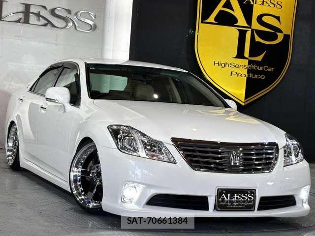 Toyota CROWN SEDAN 2010-09 8145621-1