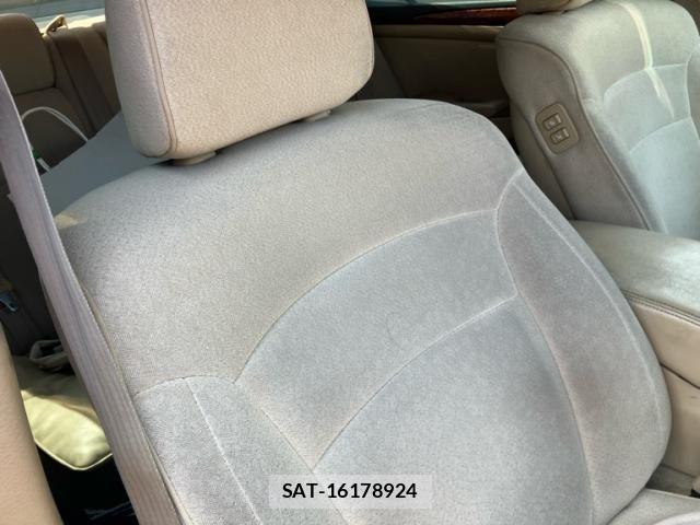 Toyota CROWN SEDAN 2004-05 8158208-12