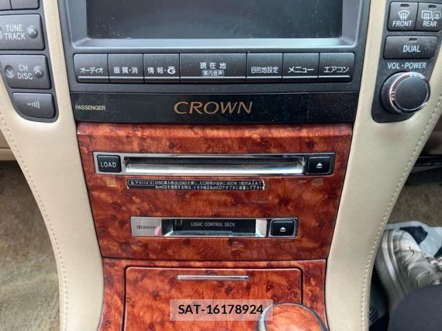 Toyota CROWN SEDAN 2004-05 8158208-21