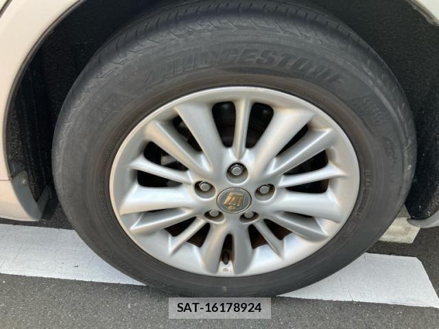 Toyota CROWN SEDAN 2004-05 8158208-4