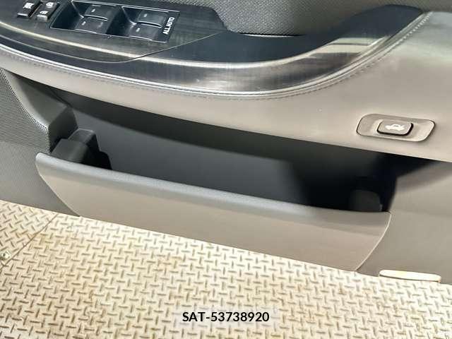 Toyota CROWN SEDAN 2009-02 8158202-16