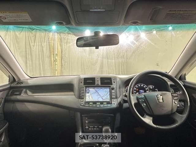 Toyota CROWN SEDAN 2009-02 8158202-17