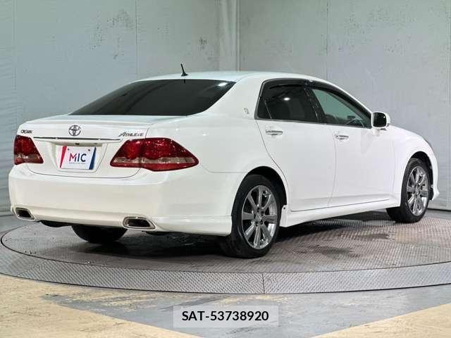 Toyota CROWN SEDAN 2009-02 8158202-4