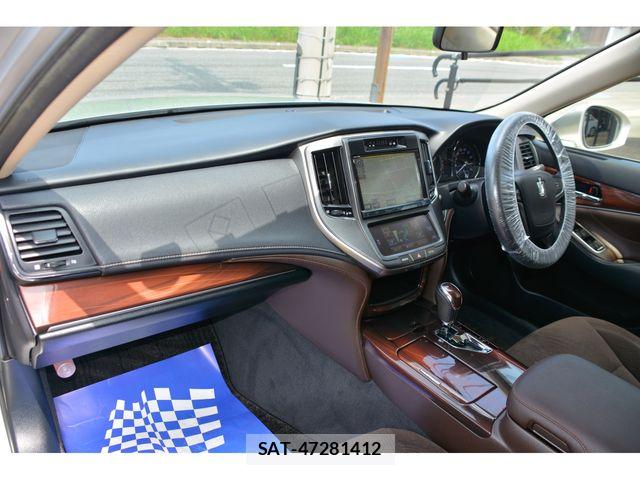 Toyota CROWN SEDAN 2012-12 8158203-14