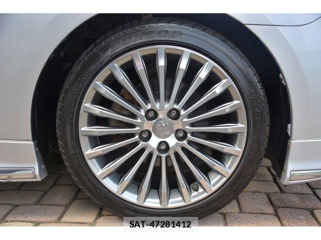 Toyota CROWN SEDAN 2012-12 8158203-23