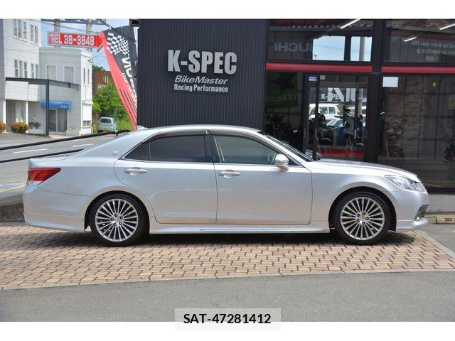 Toyota CROWN SEDAN 2012-12 8158203-3