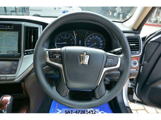 Toyota CROWN SEDAN 2012-12 8158203-7