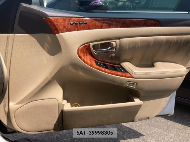 Toyota CROWN SEDAN 2005-04 8158207-9