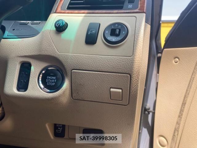 Toyota CROWN SEDAN 2005-04 8158207-11