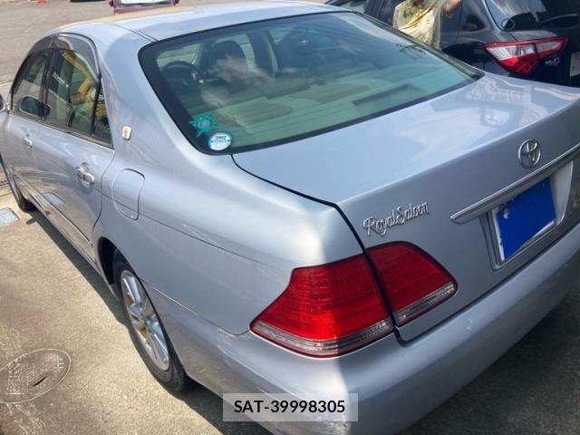 Toyota CROWN SEDAN 2005-04 8158207-2