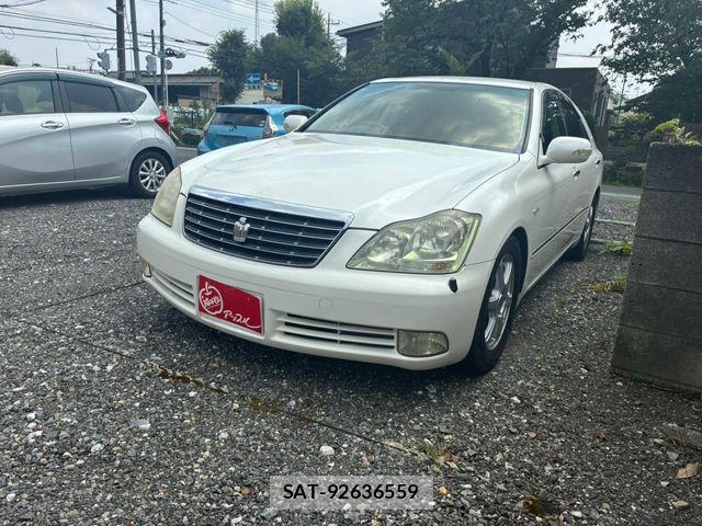 Toyota CROWN SEDAN 2004-03 8207016-0
