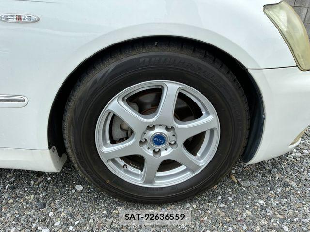 Toyota CROWN SEDAN 2004-03 8207016-1