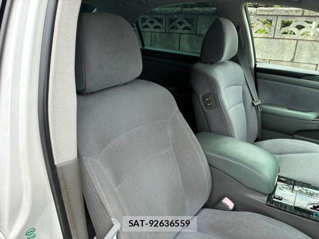 Toyota CROWN SEDAN 2004-03 8207016-4