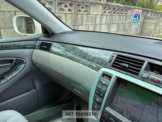 Toyota CROWN SEDAN 2004-03 8207016-7