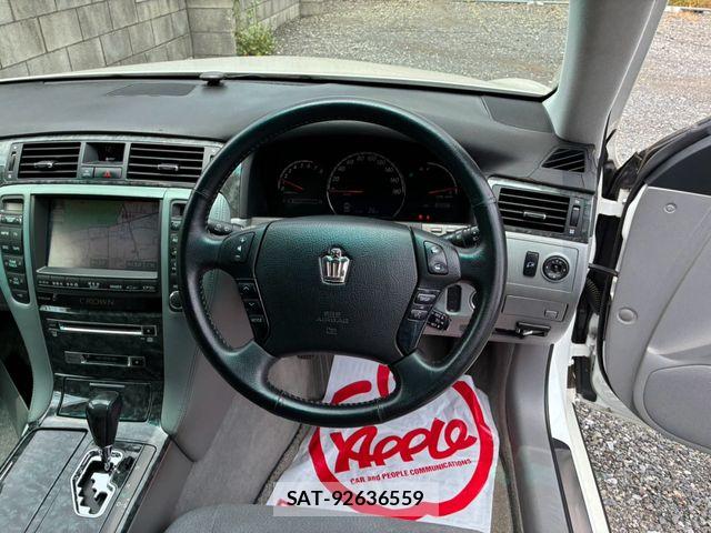 Toyota CROWN SEDAN 2004-03 8207016-8