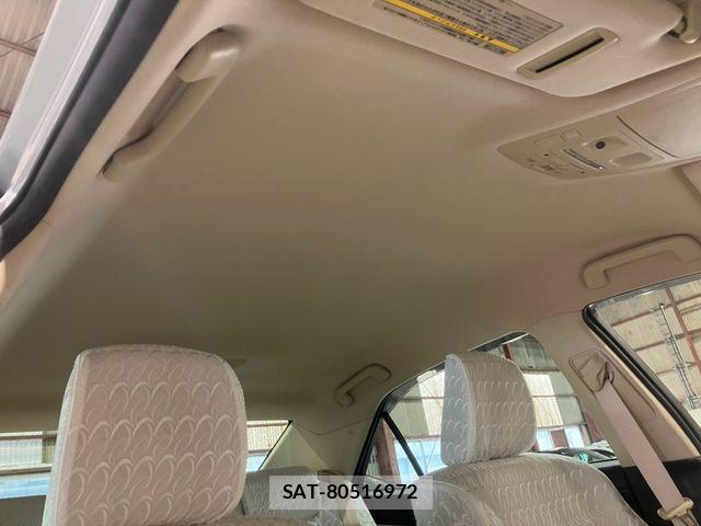 Toyota CROWN SEDAN 2016-09 8207008-6