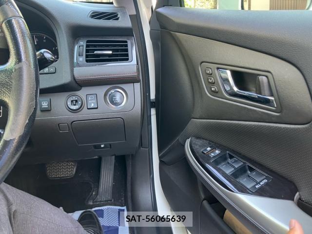 Toyota CROWN SEDAN 2011-10 8229389-11