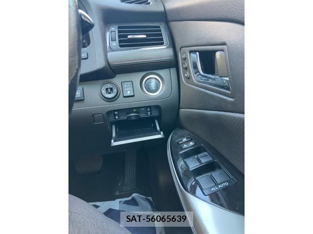 Toyota CROWN SEDAN 2011-10 8229389-16
