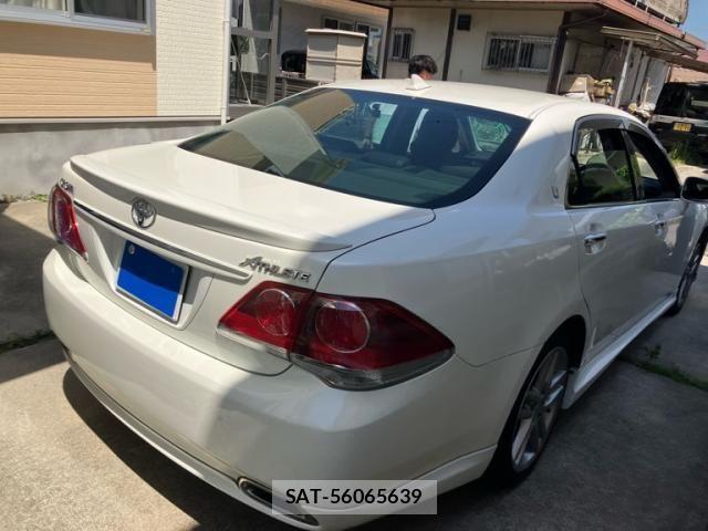 Toyota CROWN SEDAN 2011-10 8229389-2