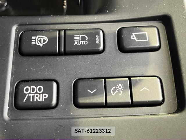 Toyota CROWN SEDAN 2016-01 8229379-11