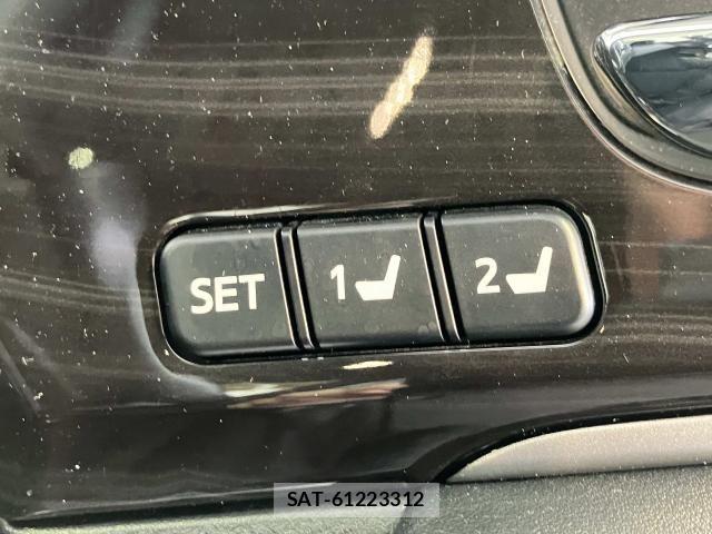 Toyota CROWN SEDAN 2016-01 8229379-16