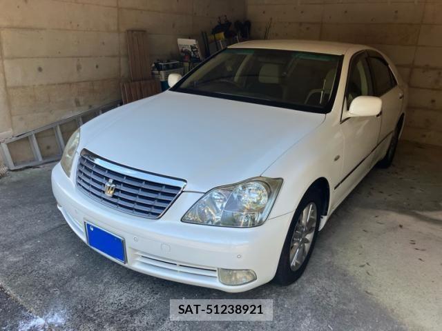Toyota CROWN SEDAN 2007-09 8229402-0