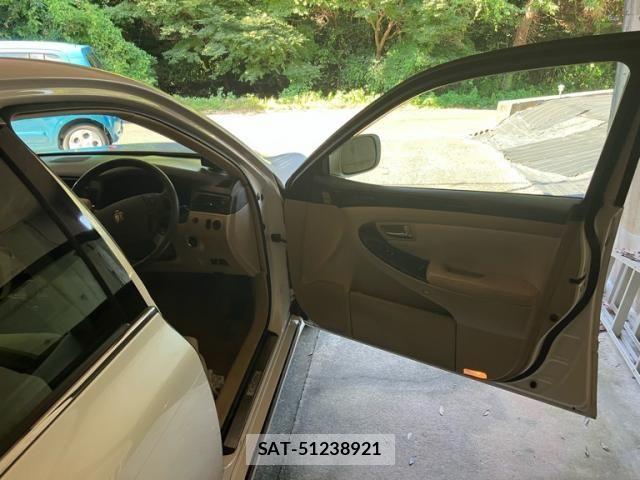 Toyota CROWN SEDAN 2007-09 8229402-9