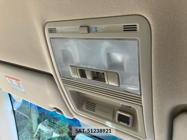 Toyota CROWN SEDAN 2007-09 8229402-20