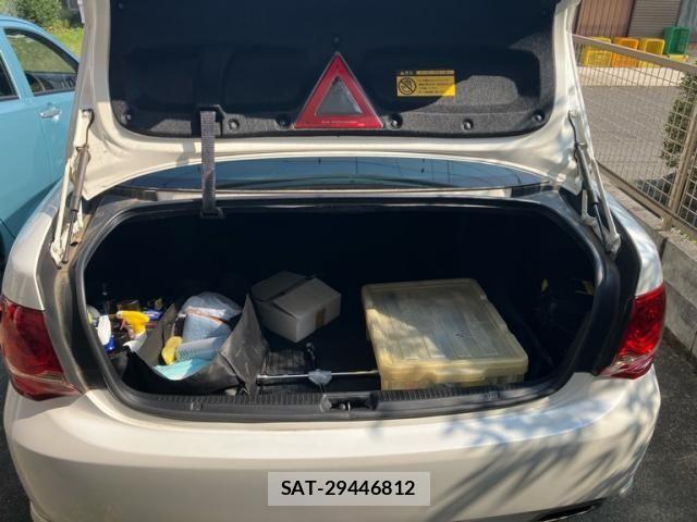 Toyota CROWN SEDAN 2009-10 8229383-10