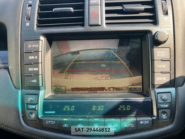 Toyota CROWN SEDAN 2009-10 8229383-15